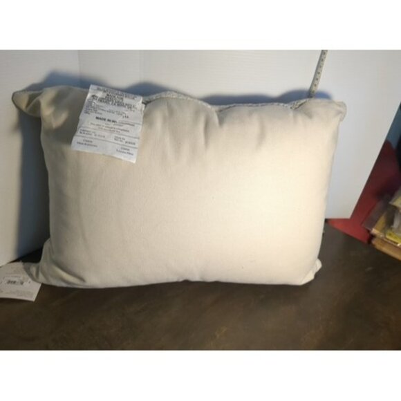 Fieldcrest Decorative Pillow 100% Cotton Blue And White Diamond Pattern 14"X20" - Picture 8 of 8